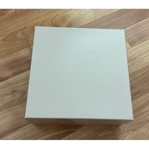 Chloe Paris Box Excellent Condition